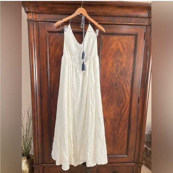 NEW Farm Rio Embroidered Halter Maxi Dress - Picture 10 of 13